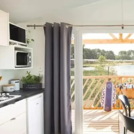 Mobil-home Avec Terrasse, 4 Couchages, 2 - Api-1-52-1413 * Sandrans