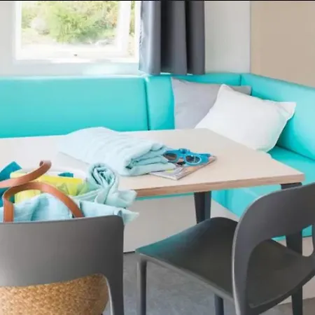 Кемпинг Mobil-home Avec Terrasse, 4 Couchages, 2 - Api-1-52-1413 *