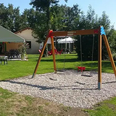 Mobil-home Avec Terrasse, 4 Couchages, 2 - Api-1-52-1413