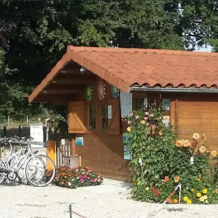 Mobil-home Avec Terrasse, 4 Couchages, 2 - Api-1-52-1413 * Sandrans